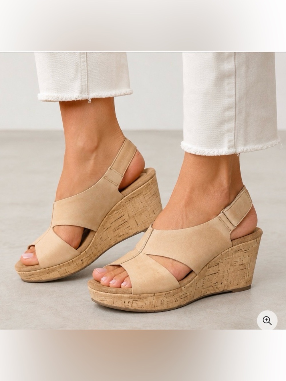 Clark’s Artisan Wedge Sandals 7.5